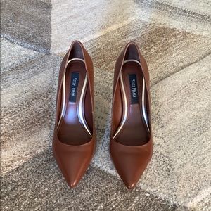 White house black market pumps